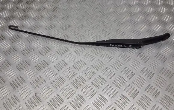 Fiat Panda II Front wiper blade arm