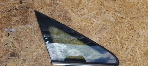 Opel Zafira B Rear side window