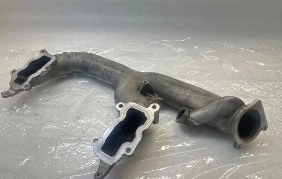 Volkswagen Touareg I Intake manifold 059145762K