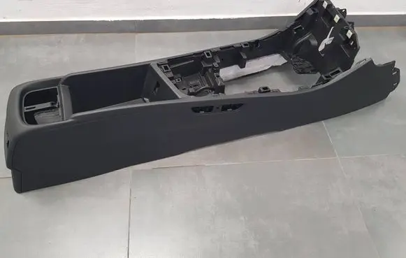 BMW X1 F48 F49 Center console 9335198 933519822 0005862271