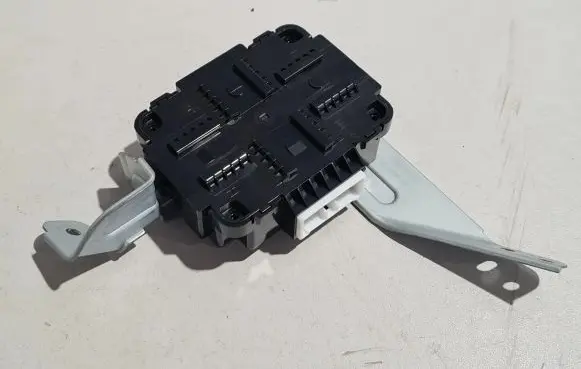 KIA Sportage Voltage converter/converter module 95300D9BA0