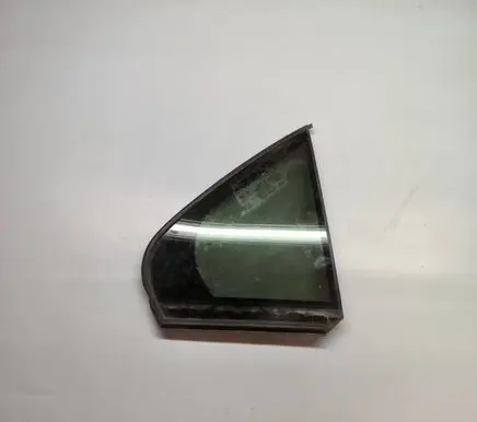 Honda Legend Rear side window