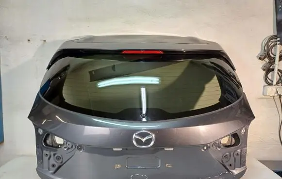 Mazda 3 III Tailgate/trunk/boot lid GM99-6CC11