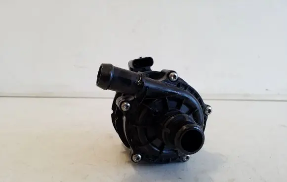 Volvo XC40 Electric auxiliary coolant/water pump 32222737