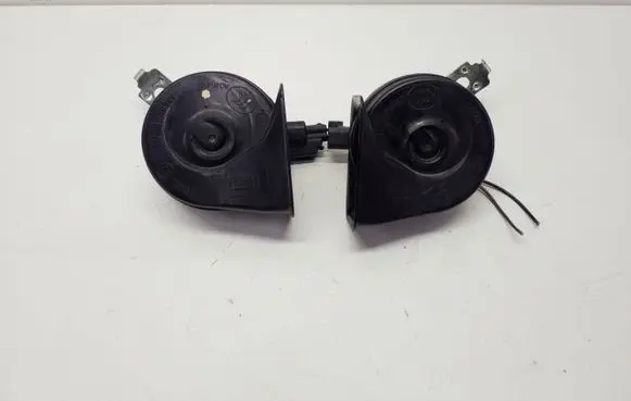 Chevrolet Volt I Horn signal 22880420 22880483