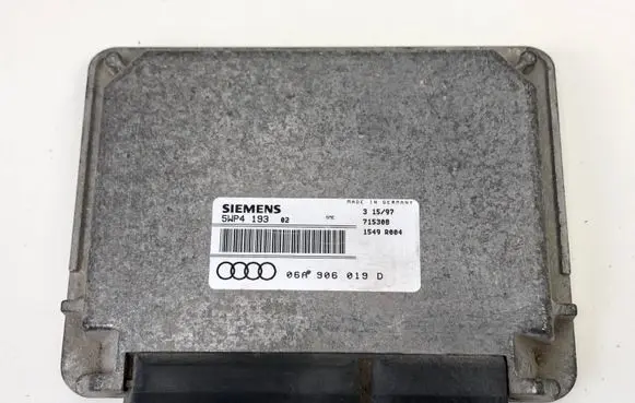 Audi A3 S3 8L Engine control unit/module 06A906019D 5WP4193