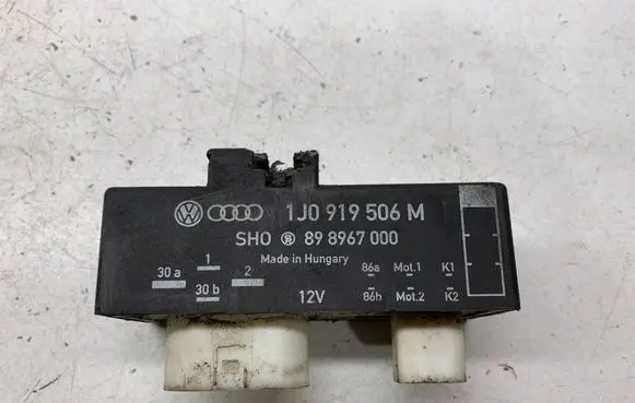 Coolant fan relay