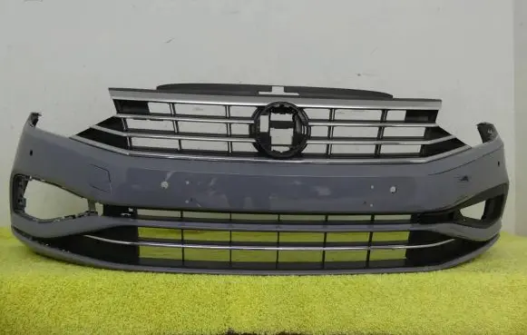 Volkswagen PASSAT B8 Front bumper 3G0807221E