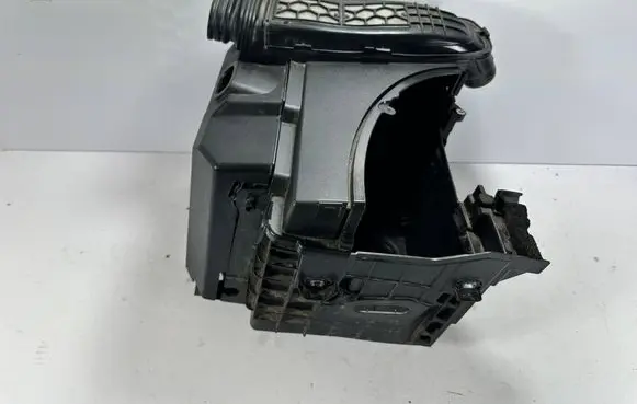 Battery box tray