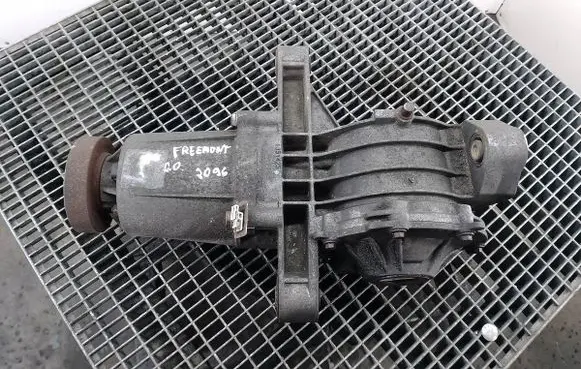 Fiat Freemont Rear differential 05157002AD