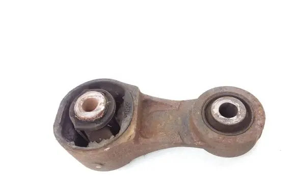 Honda Accord Engine mount bracket
