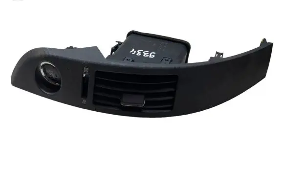Toyota Corolla Verso E121 Dashboard side air vent grill/cover trim 6556434010