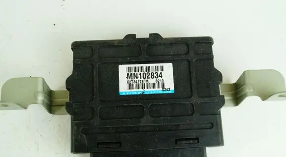 Mitsubishi Pajero Other control units/modules MN102834