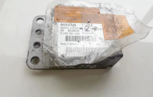 Nissan Primera Airbag control unit/module 0285001420 98820AV200