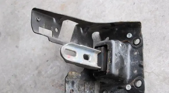 Citroen C4 Cactus Gearbox mount 9801521580