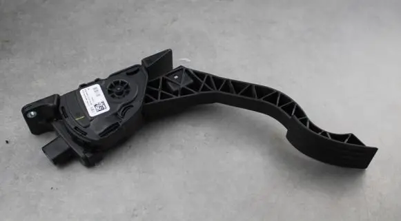 Ford Kuga II Accelerator throttle pedal CV619F836GB