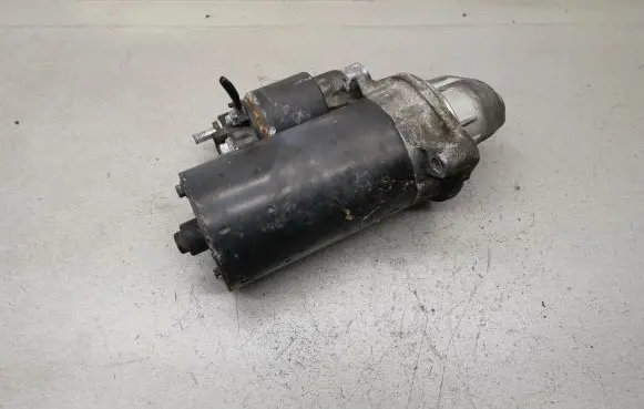 Mercedes-Benz Vito Viano W638 Starter motor 0041518901 0001109036