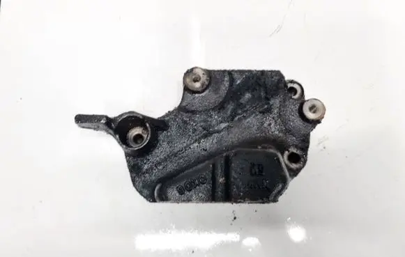 Chevrolet Cruze Engine mounting bracket