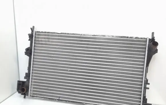 Mitsubishi Outlander Coolant radiator