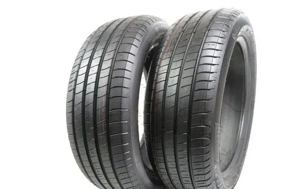 Volkswagen Golf V R16 summer tire 