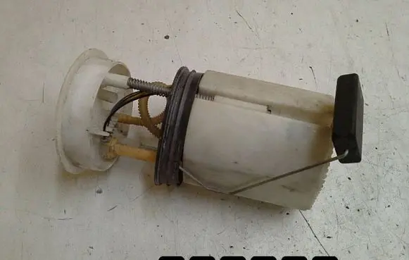 Volkswagen Polo IV 9N3 Fuel injection high pressure pump 6R0919051