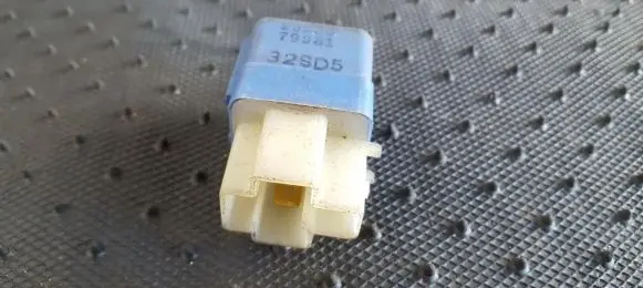 Nissan Almera Other relay 2523079981 25230