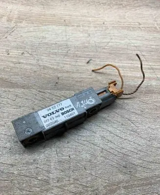 Volvo V50 Airbag deployment crash/impact sensor 9452777