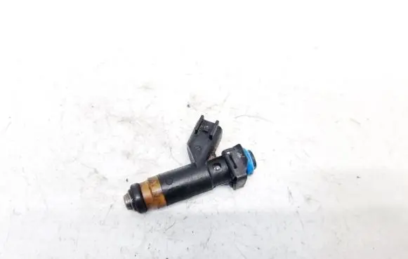 Chrysler 300M Fuel injector 04591760AA