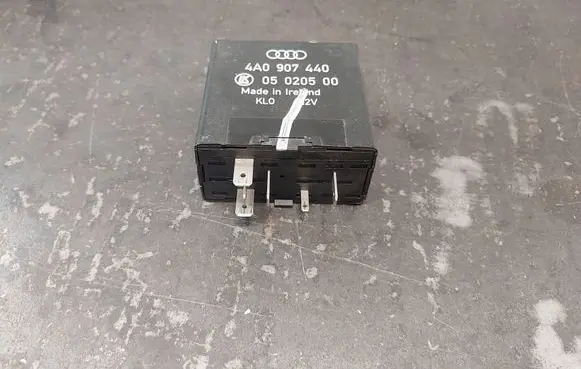 Seat Alhambra (Mk1) Other relay 4A0907440 0502500 361