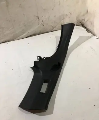 BMW 3 E46 (D)pillar trim (top) 8209013A