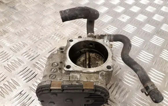 Audi A8 S8 D2 4D Throttle valve 078133062B