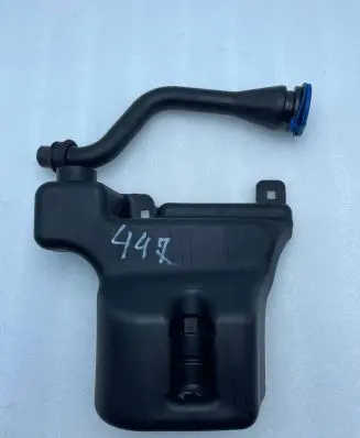 Mercedes-Benz V Class W447 Windshield washer fluid reservoir/tank A4478690020