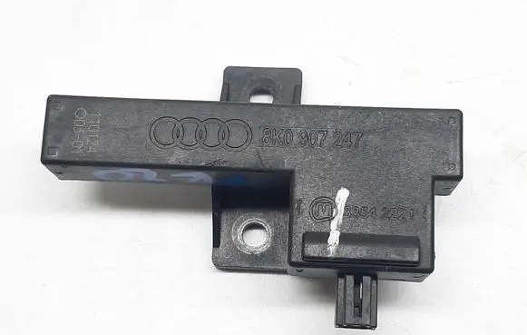 Audi A6 C7 Keyless system antenna 8K0907247