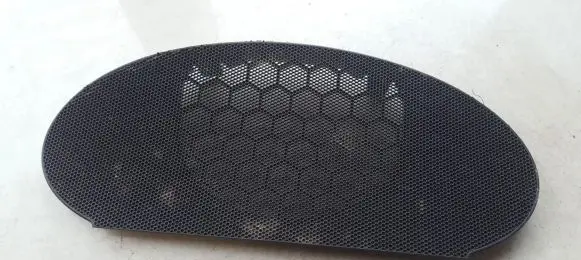 Side speaker trim/cover