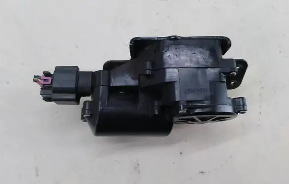Opel Insignia A Tailgate lock latch 13503467