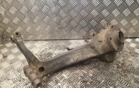 Audi A8 S8 D2 4D Front wheel hub