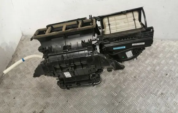 Toyota Avensis T270 Interior heater climate box assembly 8713002321 MF4432106474