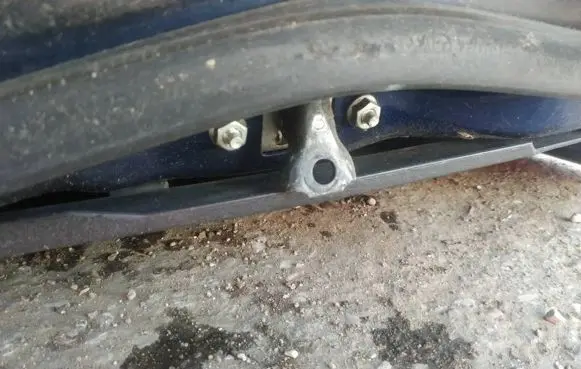 Toyota Corolla E120 E130 Front door check strap stopper 