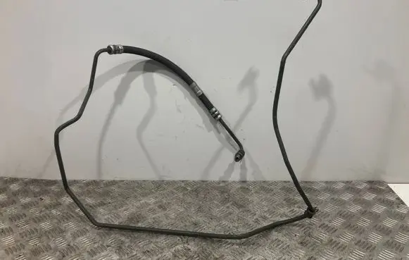 Volvo V70 Power steering hose/pipe/line 8671397