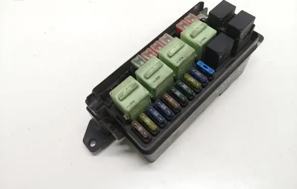 Mini One - Cooper R50 - 53 Fuse module 148079008 13658611