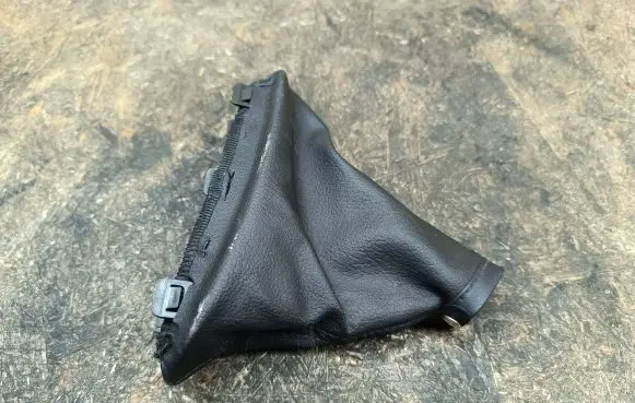 Alfa Romeo Mito Handbrake trim 