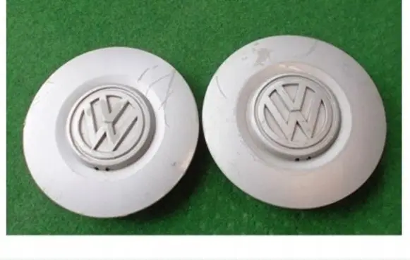 Volkswagen Golf III Original wheel cap 1H0601149A
