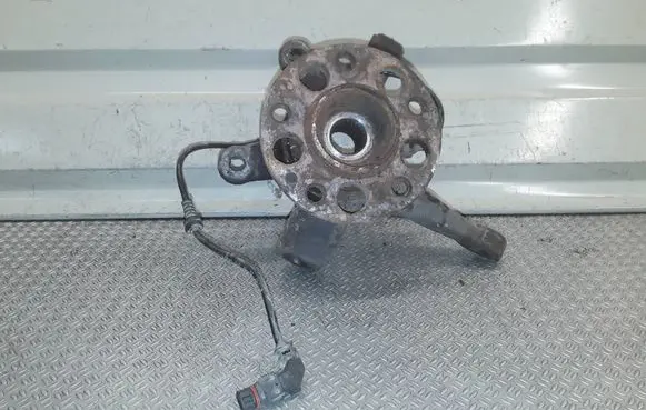 Mercedes-Benz B W245 Front wheel hub spindle knuckle 