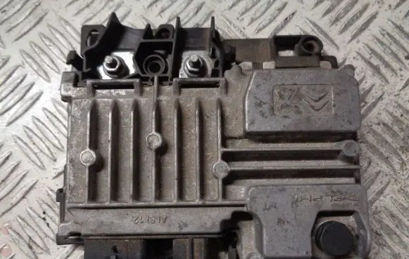 Citroen C4 Cactus Other control units/modules 9810858280