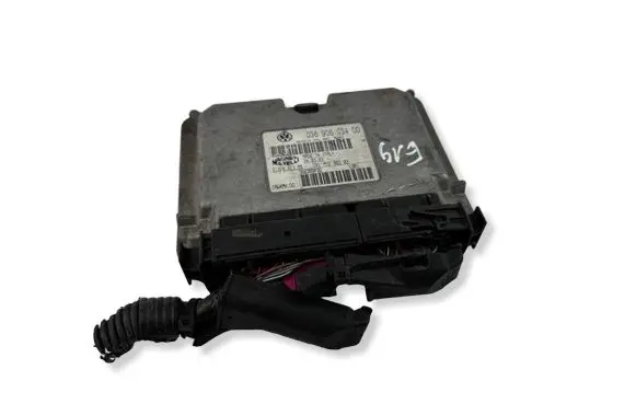 Volkswagen Polo Engine control unit/module 036906034DD 3S6389P3D 6160066309
