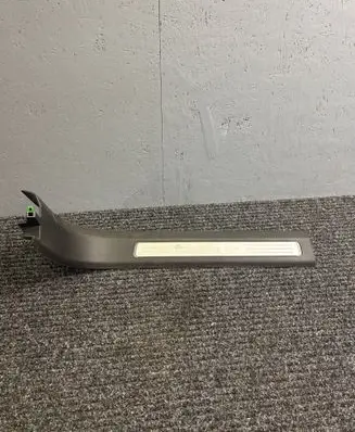 Volvo XC90 Front sill trim cover 31363642