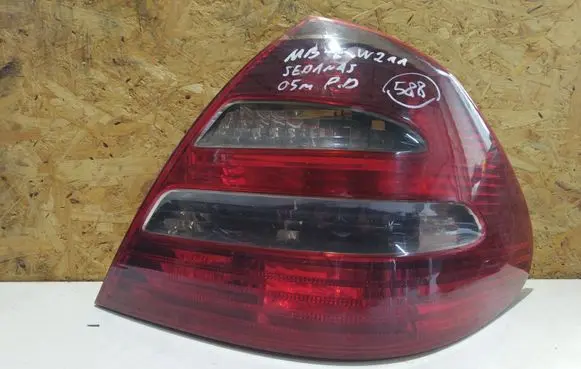 Mercedes-Benz E W211 Rear/tail lights A2118200464
