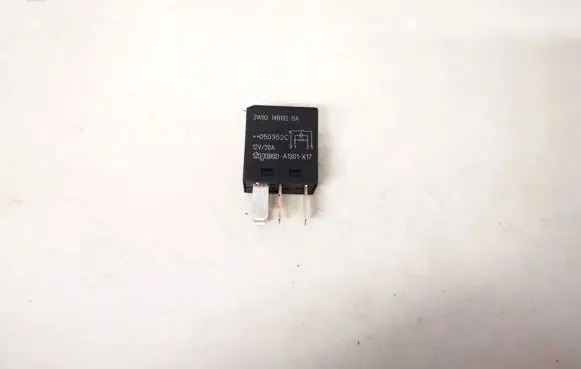 Ford Mondeo Mk III Other relay 2w9314b192ba a1301-x17