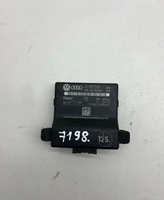 Volkswagen PASSAT B6 Gateway control module 3C0907530E 3C0907951