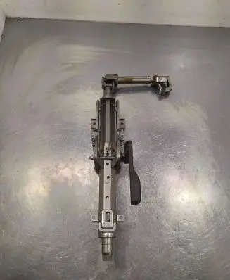 Steering wheel axle set